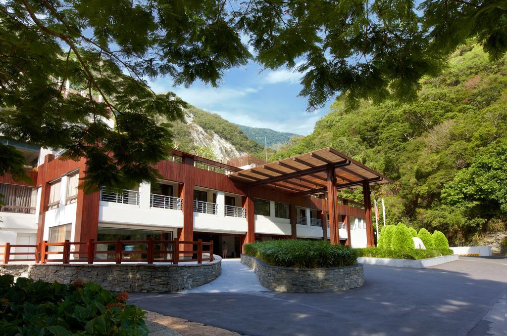 Silks Place Taroko Hotel Fushi Exterior photo