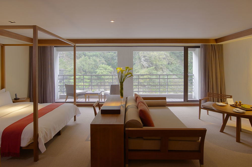 Silks Place Taroko Hotel Fushi Exterior photo